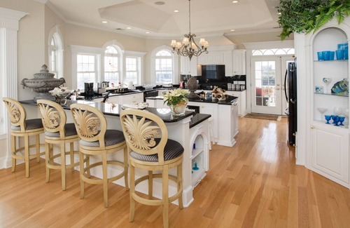 Sandbridge House | Beachfront Oasis with Private Pool & Spa - Rated 10/10