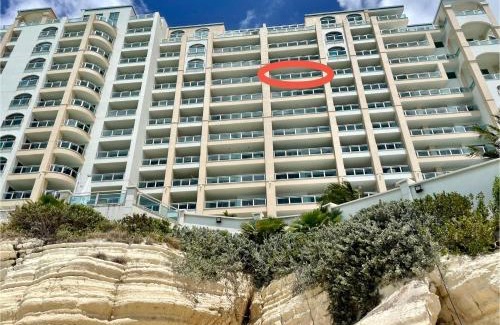 Maho Apartment | Oceanfront 2BR Condo with Pool & Pet-Friendly Amenities