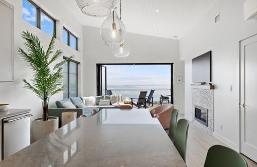Black Creek House | Oceanfront Suite at THE BEACH HOUSE with Private Beach Access