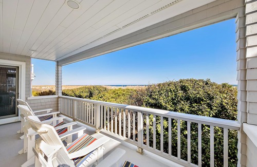 Harvey Cedars House | Idyllic Beachfront Retreat - Newly Updated in Harvey Cedars