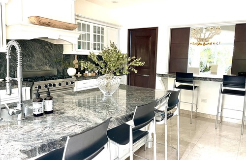 Zona Hotelera Villa | Beachfront Paradise at Villa Bianca Cancun: 10/10 Rating