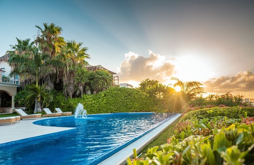 Zona Hotelera Villa | Beachfront Paradise at Villa Bianca Cancun: 10/10 Rating