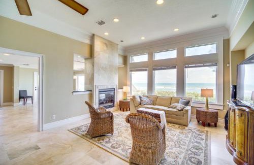 Melbourne Beach House | Beachfront Melbourne Beach Retreat with Pool Table!