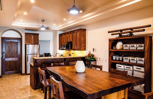 Playa Langosta Villa | Oceanview 3BR Penthouse with Rooftop Pool & Spa