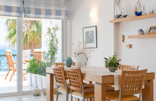Eretria Apartment | Modern Beachfront Apartment with Ocean Views, Rated 9.7/10