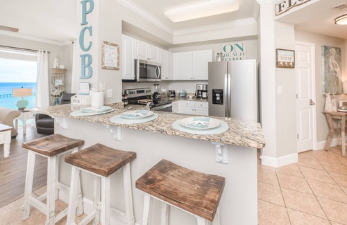 Panama City Beach Condo | Beachfront Paradise with Free Beach Service Near Pier Park