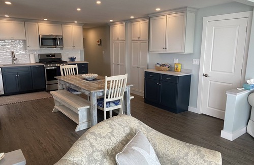 Seabrook Condo | Seabrook Beachfront Oasis: Rated 10/10 with Ocean Views!