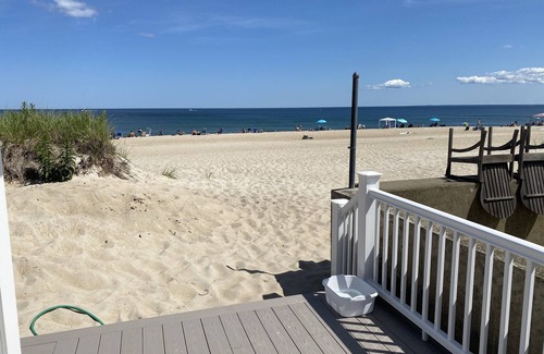 Seabrook Condo | Seabrook Beachfront Oasis: Rated 10/10 with Ocean Views!