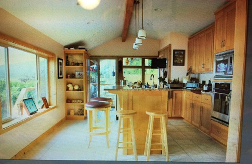 Diamond Point House | Beachfront Oasis in Sequim, WA - Guest Rated 10/10 Stay