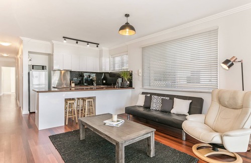 Manly Apartment | Beachfront Getaway on the Golden Mile with Ocean Views