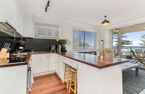 Manly Apartment | Beachfront Getaway on the Golden Mile with Ocean Views