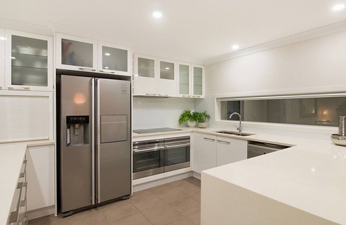 Kingscliff Apartment | Beachfront On Marine – Perfect Family Getaway with Pool