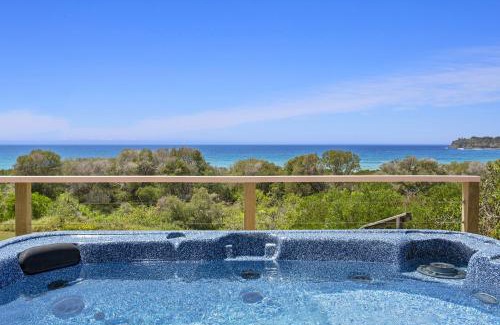 Kiama Downs House | Beachfront Paradise - Jones Beach: Top-Rated Family Getaway