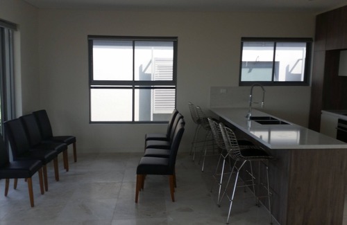 The Entrance Apartment | Beautiful Beachfront Penthouse at The Entrance