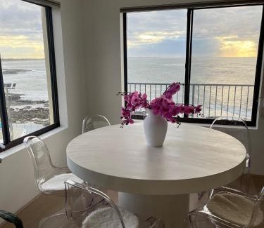 The Entrance Apartment | Oceanfront Penthouse with Hot Tub at The Entrance