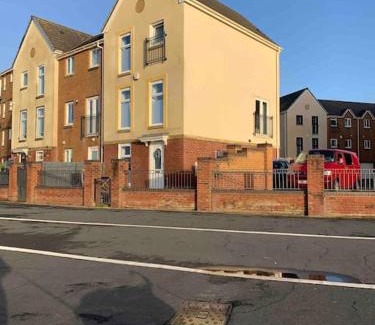Port Talbot House | Beachfront Pet-Friendly Townhouse with Ocean Views