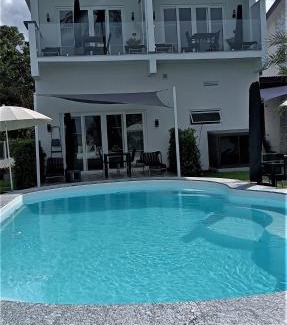 Ko Chang Apartment | Beachfront Pool Villa with Ocean View and Private Beach