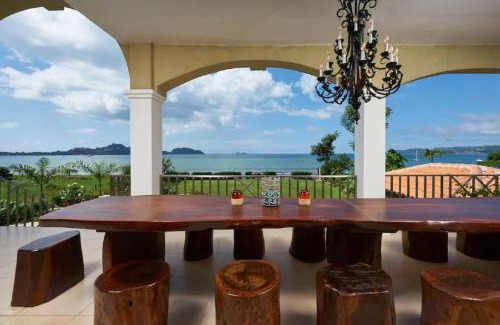 Potrero Villa | Beachfront Villa with Private Cook and Ocean Views - Casa Royal