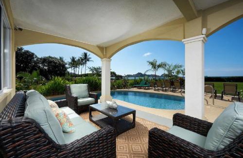 Potrero Villa | Beachfront Villa with Private Cook and Ocean Views - Casa Royal