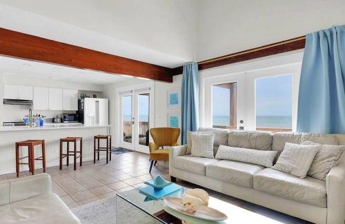 South Ponte Vedra Beach House | Beachfront Oasis: Private Access with Stunning Ocean Views