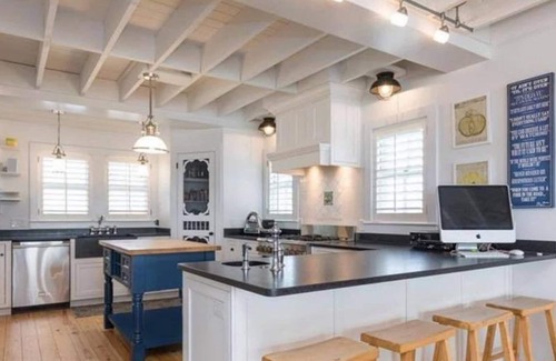 Ogunquit - Wells House | Unforgettable Beachfront Property on Moody Beach with Spa