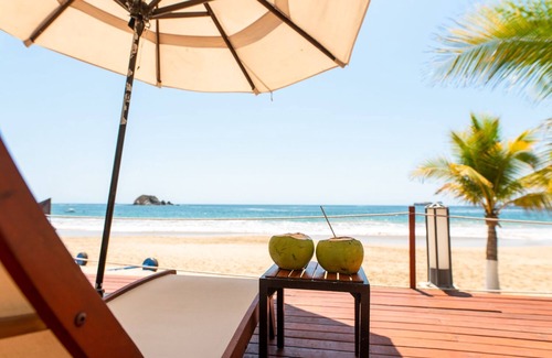 Ixtapa House | Family-Friendly Beachfront Residence with Ocean View & Pool