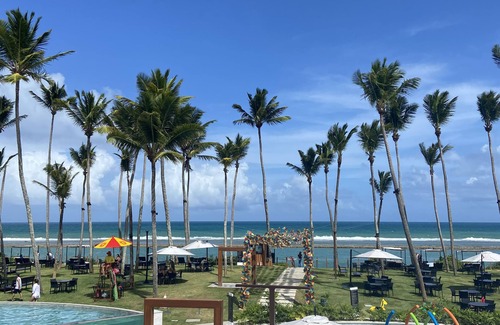 Ipojuca Apartment | Beachfront resort in Muro Alto with smart, pet-friendly pool and 4-star accommodation