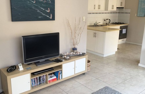Lancelin Apartment | Beachfront Retreat in Lancelin - Guest Rated 9.8/10