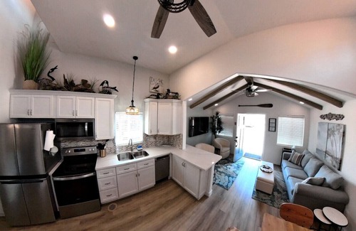 Parker Strip Villa | Riverfront Beach Villa: Guest Rated 9.8 with Ocean Views