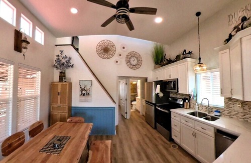 Parker Strip Villa | Riverfront Beach Villa: Guest Rated 9.8 with Ocean Views