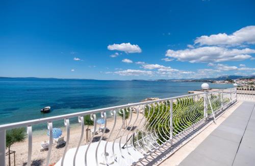Podstrana Bed & Breakfast | Beachfront rooms Adriatic with breakfast