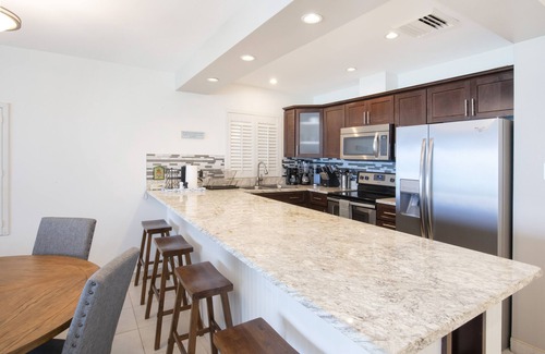 Seven Mile Beach Condo | Ocean View Retreat at Discovery Point Club #42