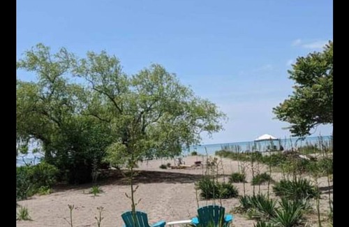Port Stanley Cottage | Beachfront Escape: Premier Private Beach Property in Port Stanley