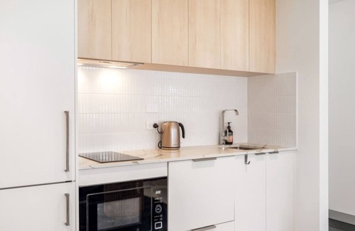 Blackmans Bay Condo | Oceanfront Studio with Breathtaking Views - 10/10 Rated