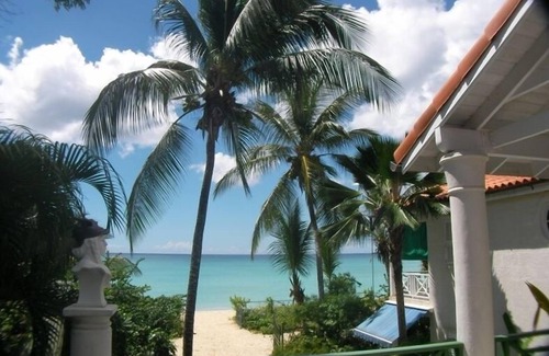 Brighton Villa | Beachfront Studio with Pool and Ocean View in Barbados