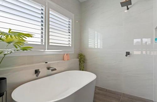 Catherine Hill Bay Apartment | Beachfront Studio Surf Side