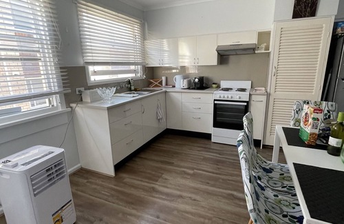Central Coast Apartment | Beachfront Sunny Unit Ocean Views Pet Ok