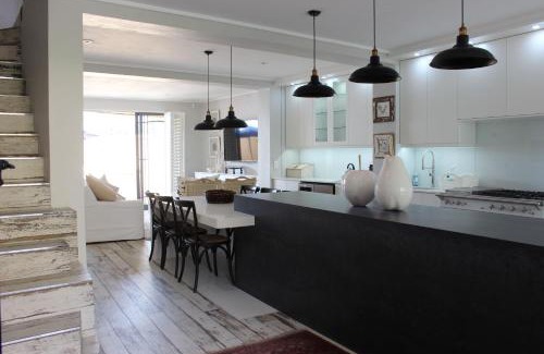 Scott Estate Apartment | Relaxing Retreat at The Village Terrace, Hout Bay