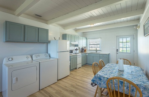 East End House | Beachfront Retreat: 2BR Apartment with Ocean View & Pets Welcome