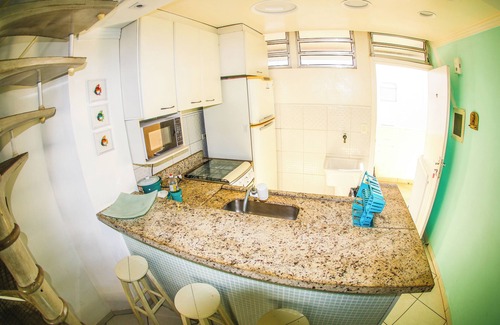 Tombo Apartment | Beachfront Apartment with Ocean View & Pet-Friendly Amenities