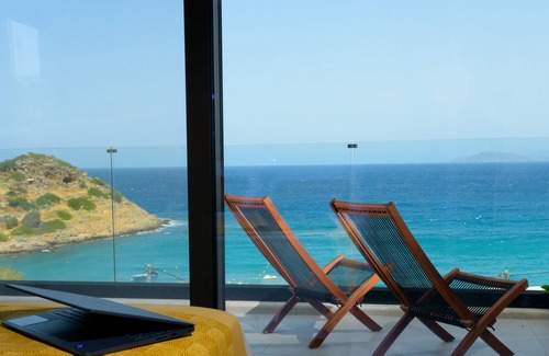 Ammoudara Villa | Beachfront Villa with Hot Tub & Breathtaking Seaviews