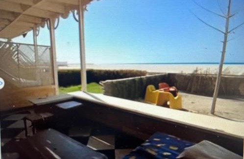 Shurtah al-Dakhlah Ski Chalet | Beachfront Villa 3 bedroom 3 bathroom قرية مرحبا بيتش