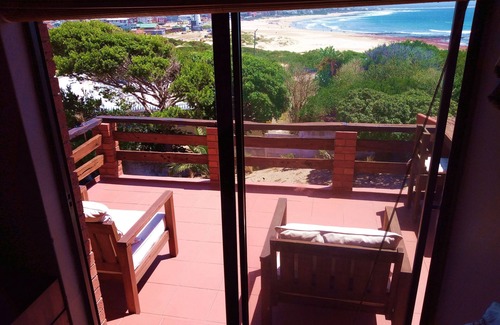 Jeffreys Bay Villa | Beachfront Villa African Queen: Ideal for Ocean Lovers