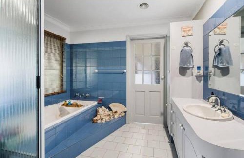 Peppermint Grove Beach House | Beachfront Villa with Pet-Friendly Perks at Peppy Retreats