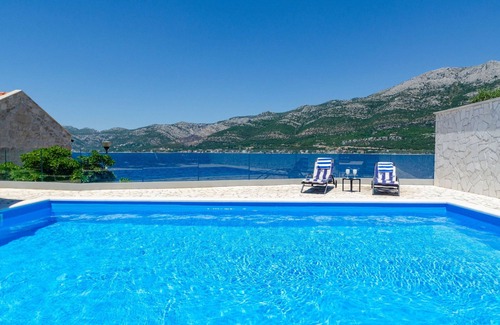 Cove Tri Zala (Zrnovo) Villa | Ocean View Villa Gabriela with Pool - Rated 10/10!