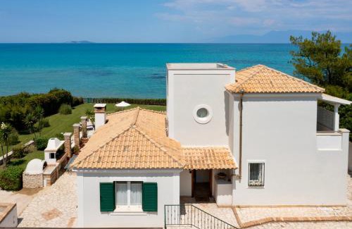 Sidari Villa | Beachfront Villa Victoras: Private Beach & Ocean Views Await
