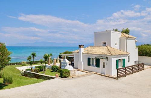 Sidari Villa | Beachfront Villa Victoras: Private Beach & Ocean Views Await