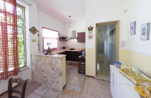 Torre Suda Villa | Beachfront Villa with Free Parking and Pet-Friendly Amenities