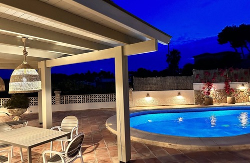 Arnella Villa | Beachfront Villa with Ocean Views of El Portet Bay