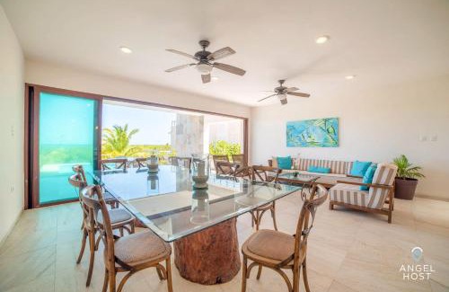 Progreso Municipality House | Tranquil Beachfront Villas with Private Pool by the Sea